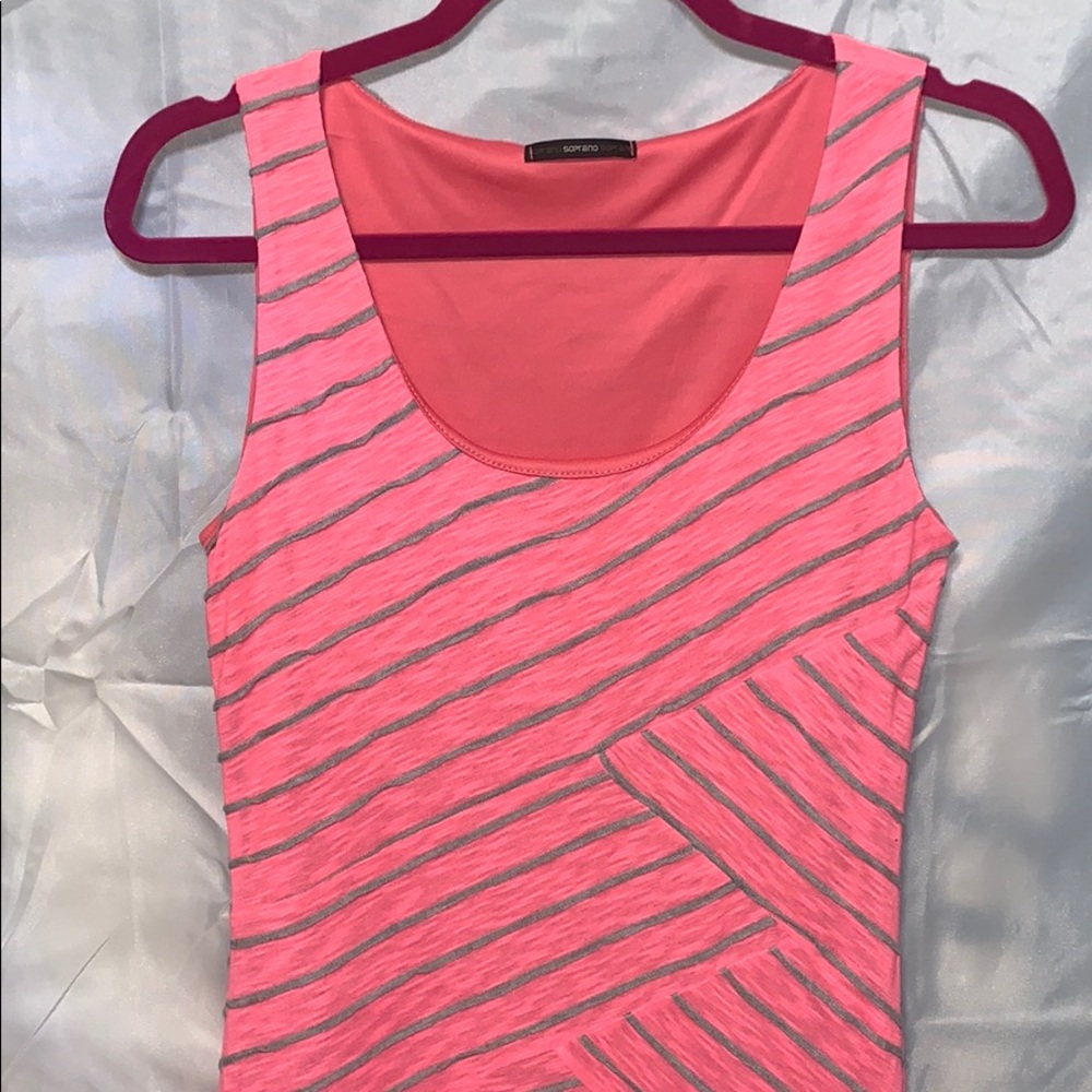 Pink tight dress - Picture 2 of 5